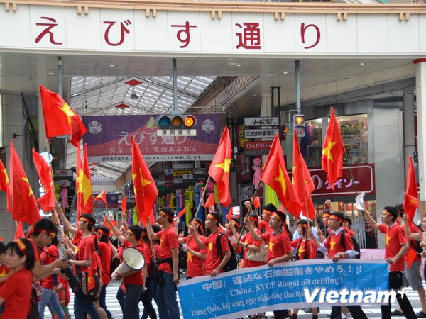 Vietnamese in Hiroshima march to protest against China